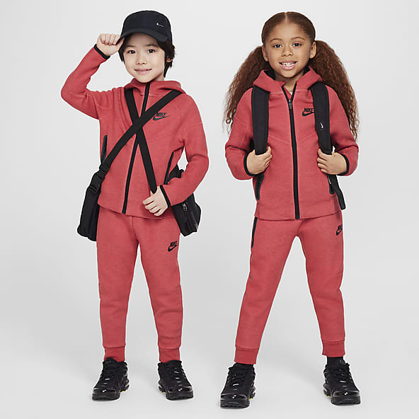 Red nike tech sweatsuit hotsell